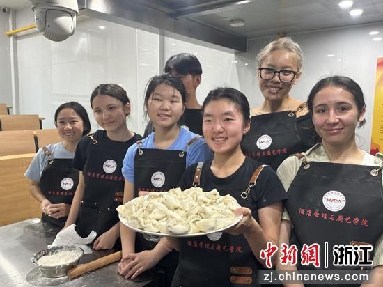 《中新网》：15名美国学子在浙江邂逅舌尖上的江南